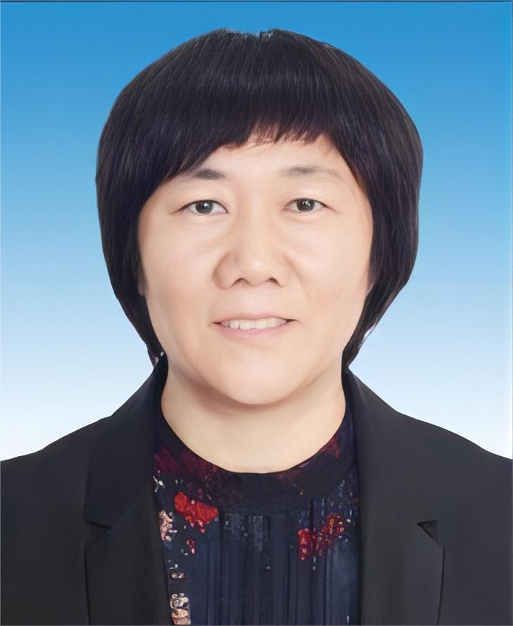 李彦