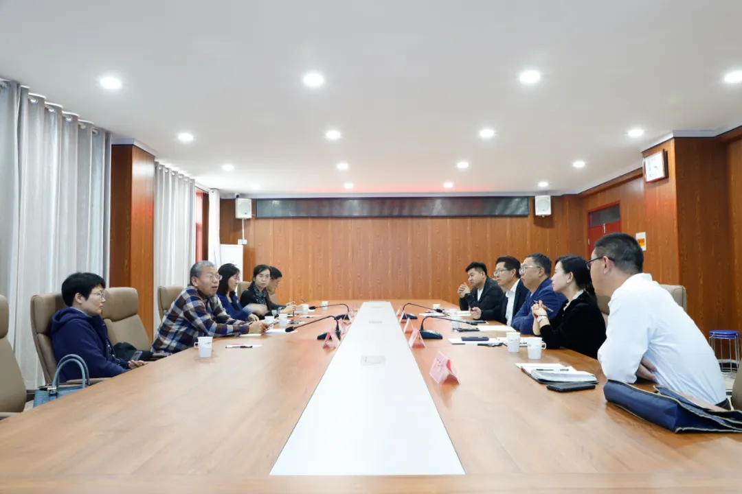 中国农业大学食品工程学院教授陈晶瑜等专家一行来集团考察调研