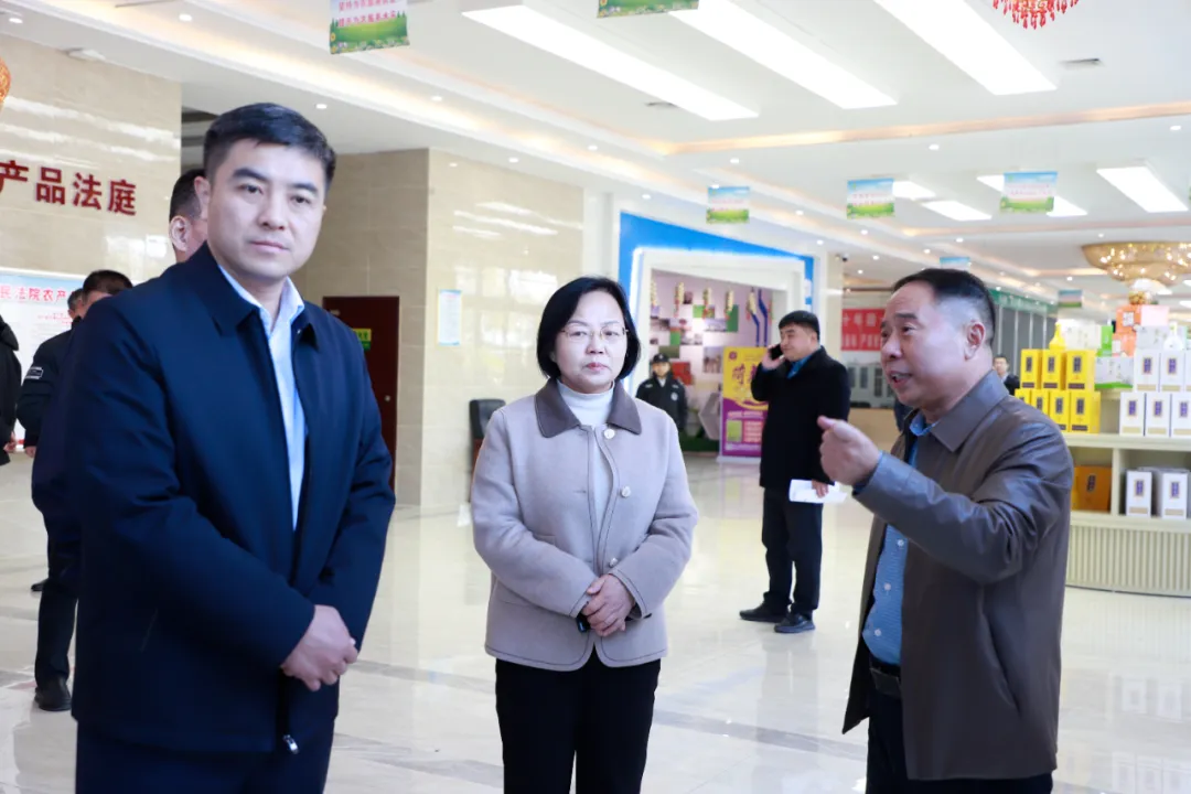 曲阜市委副书记王庆明一行到集团考察调研